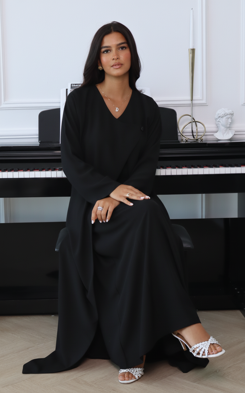 The Aura Abaya