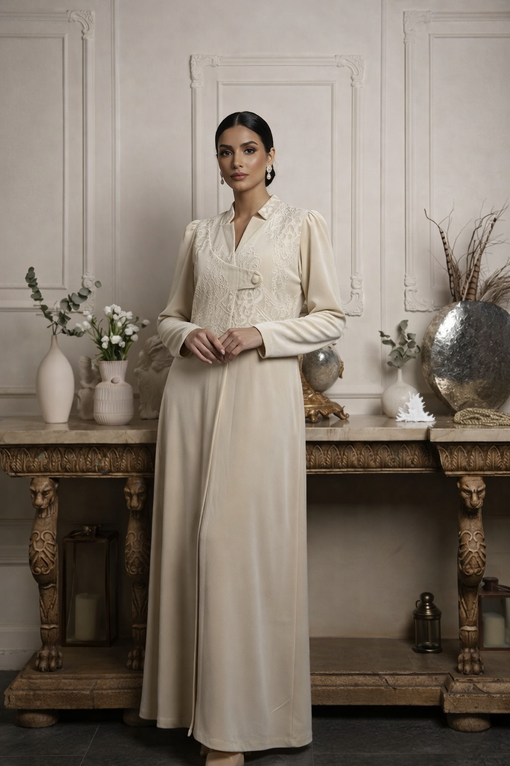 New Winter Moonlight Touch – Velvet & Lace Abaya