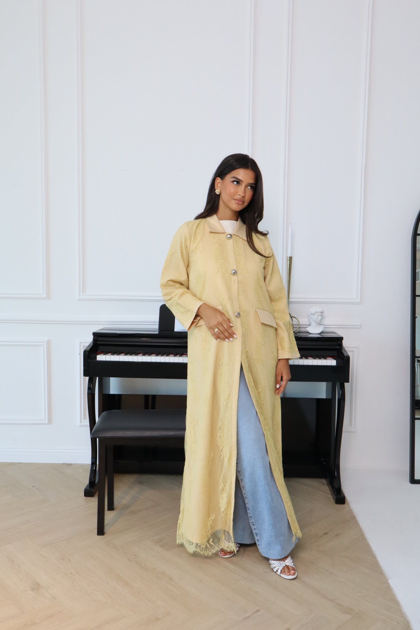 Light Yellow Dantel Abaya