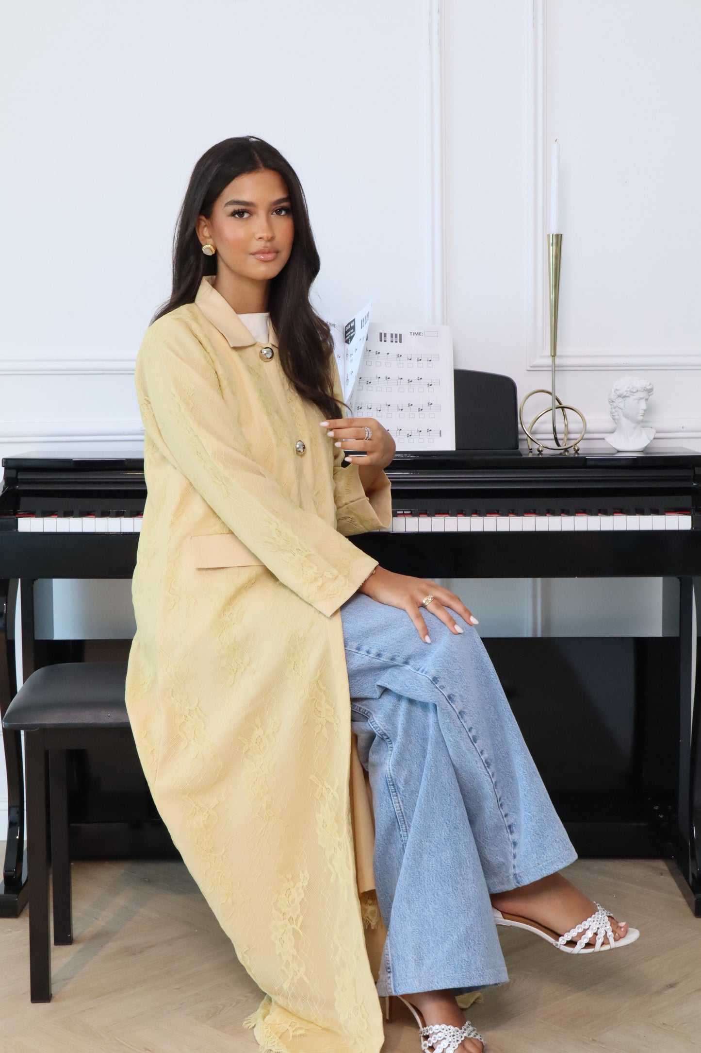 Light Yellow Dantel Abaya