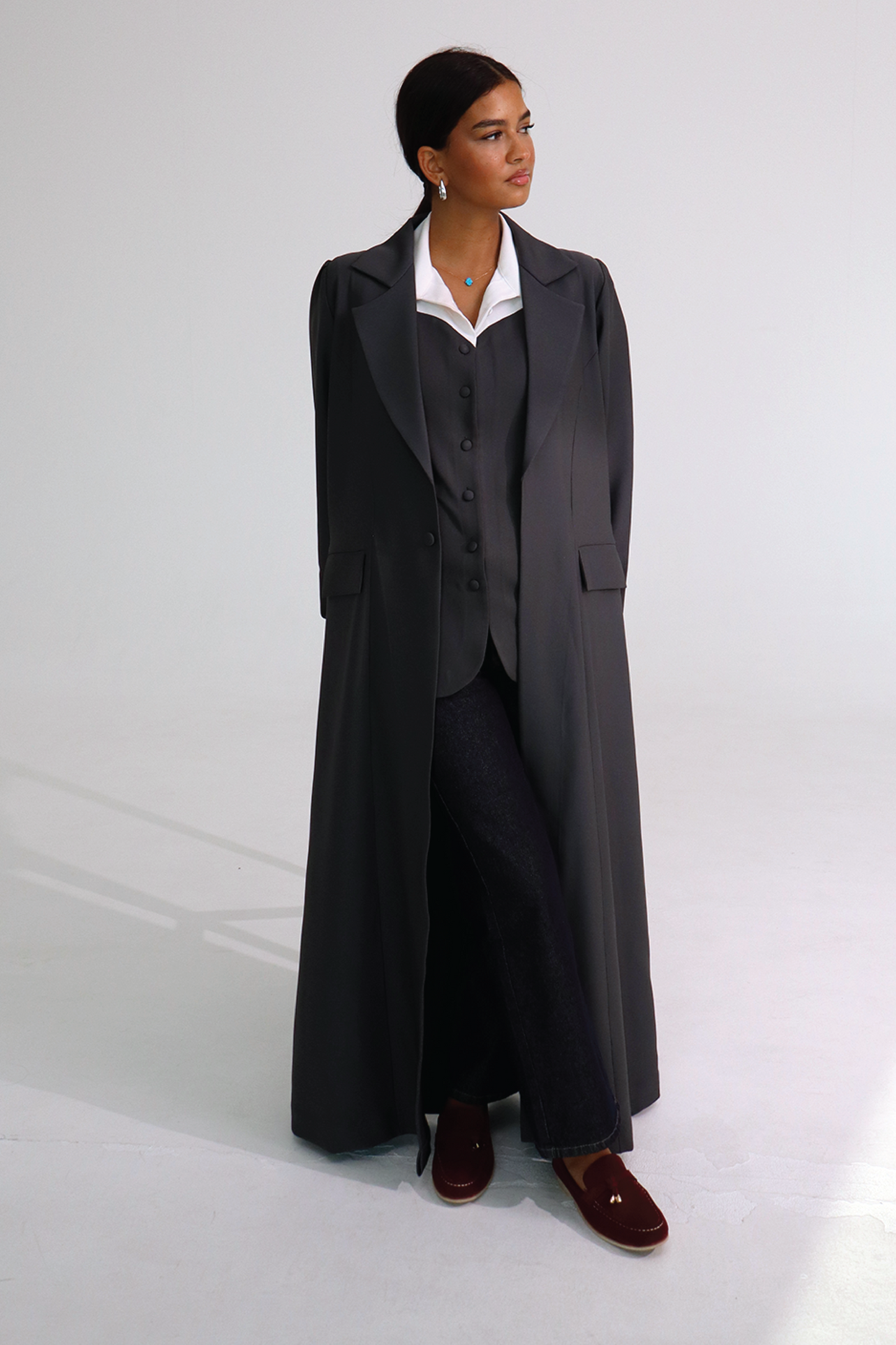 90s-Inspired Abaya Set with Inner Layer