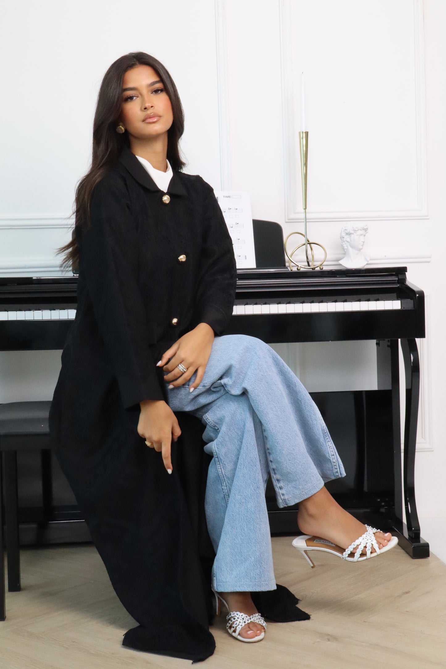 Black Dantel Abaya