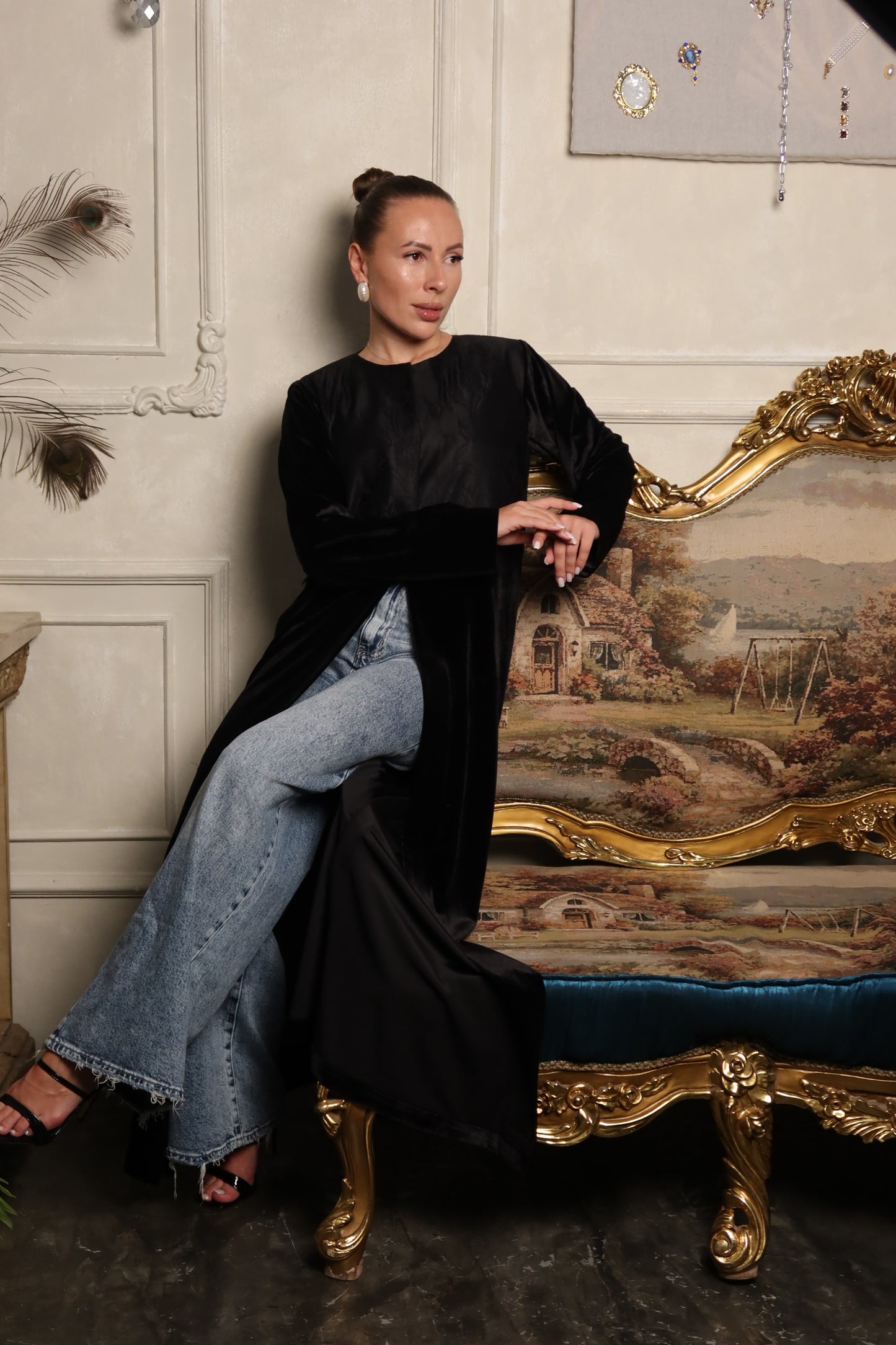 A New Winter Moonlight Touch – Velvet & Lace Abaya