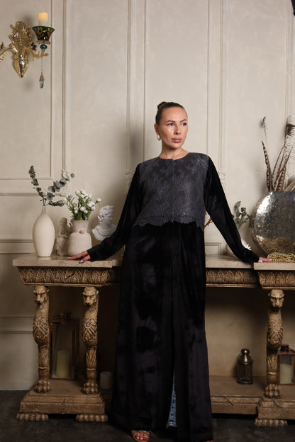 A New Winter Moonlight Touch – Velvet & Lace Abaya
