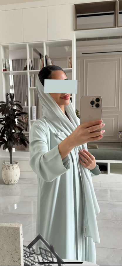 The Aura Abaya